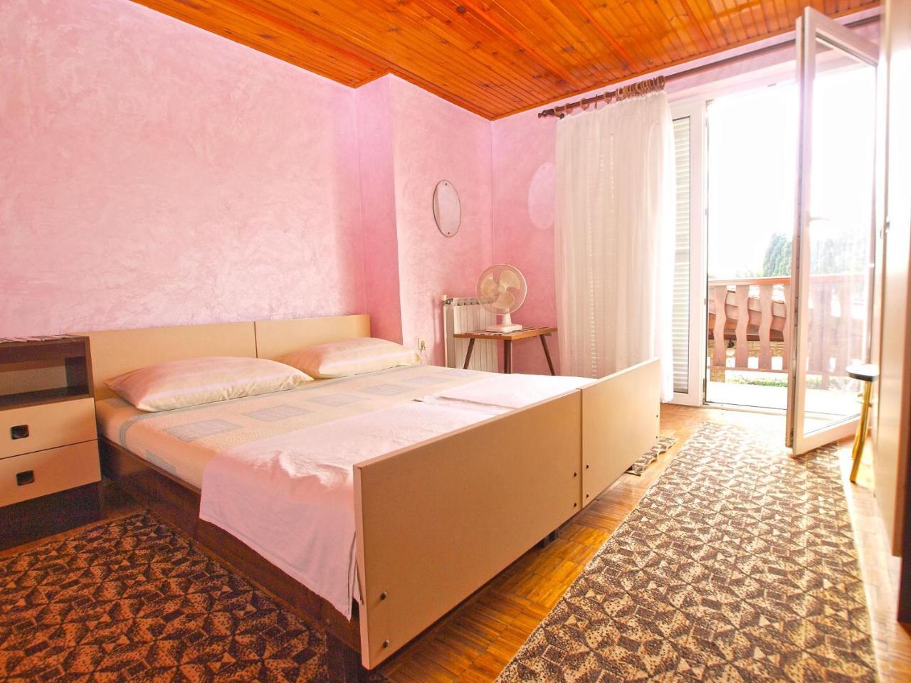 Rooms Antun 1238 Medulin Buitenkant foto