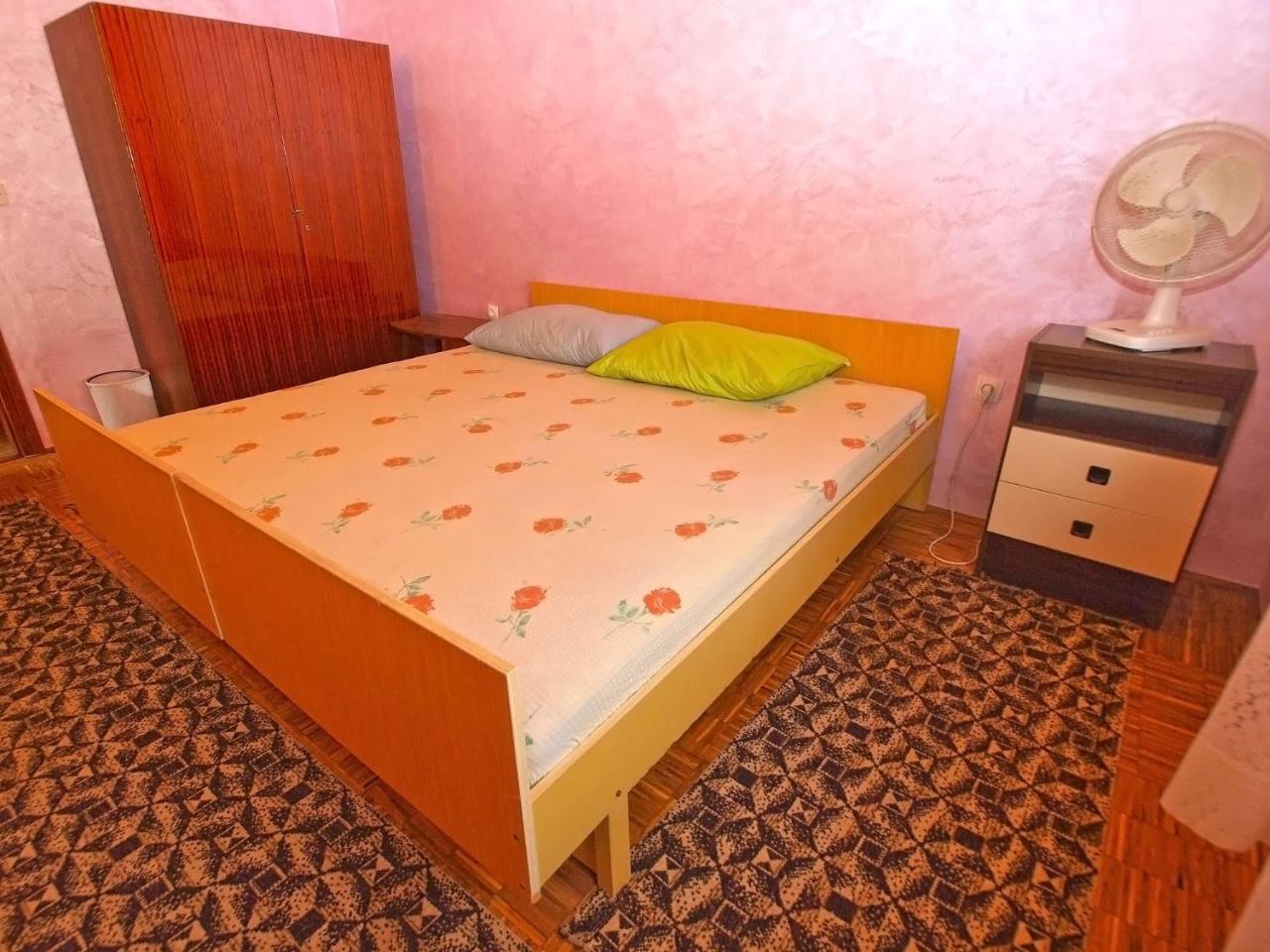 Rooms Antun 1238 Medulin Buitenkant foto