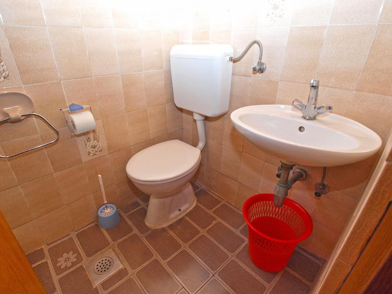Rooms Antun 1238 Medulin Buitenkant foto