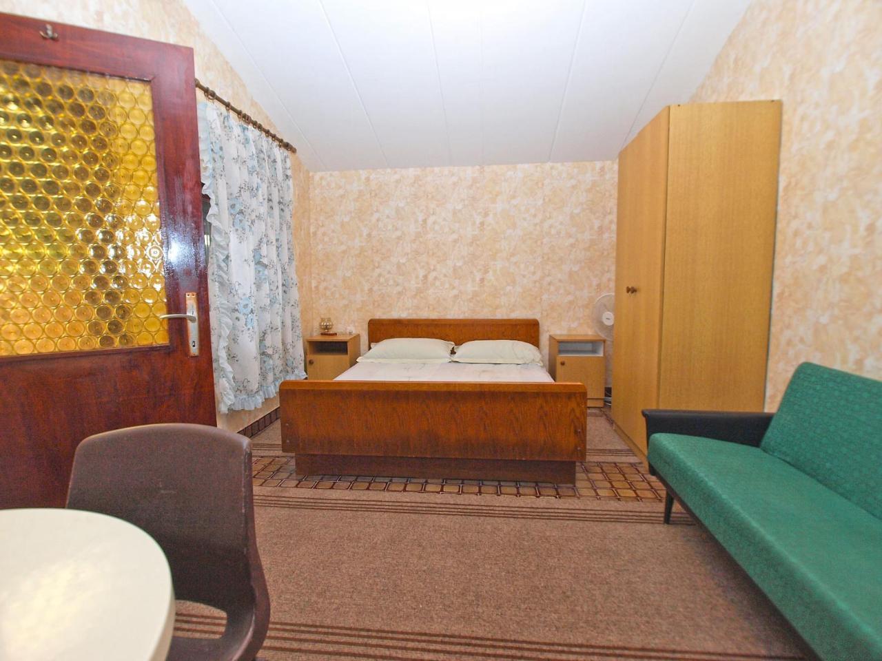 Rooms Antun 1238 Medulin Buitenkant foto